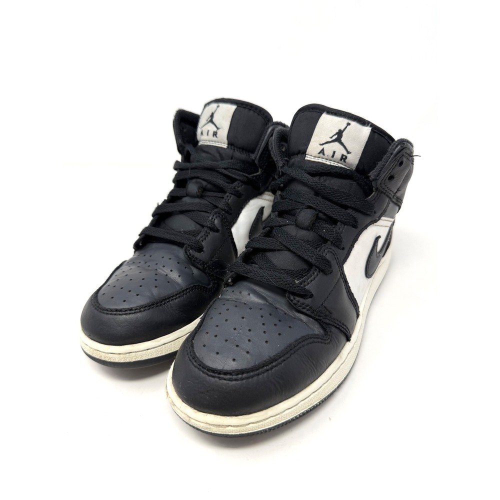 AIR JORDAN 1 MID OFF NOIR
GRADE SCHOOL Sneakers DQ8423-010 Boys 6Y Men's 6